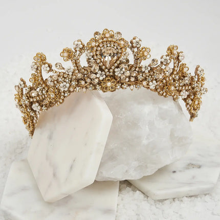 ALESSANDRA CROWN