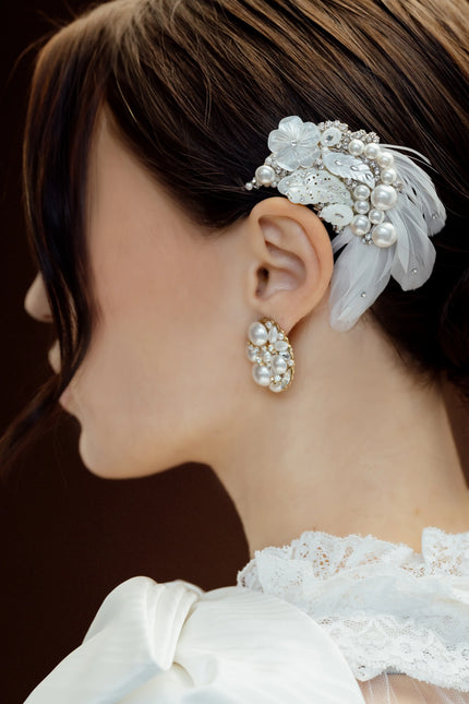 FEATHERED SONATA BARRETTE
