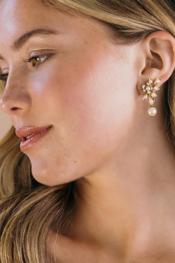 VIONNE EARRINGS