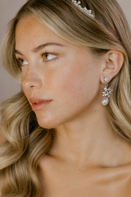 ENTWINED EARRINGS