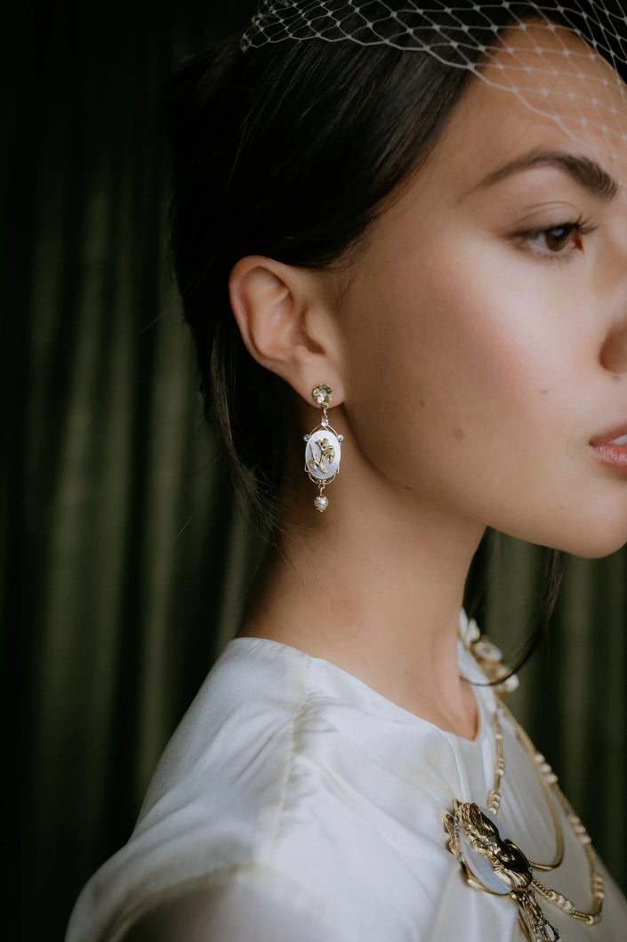 ELYSIA EARRINGS