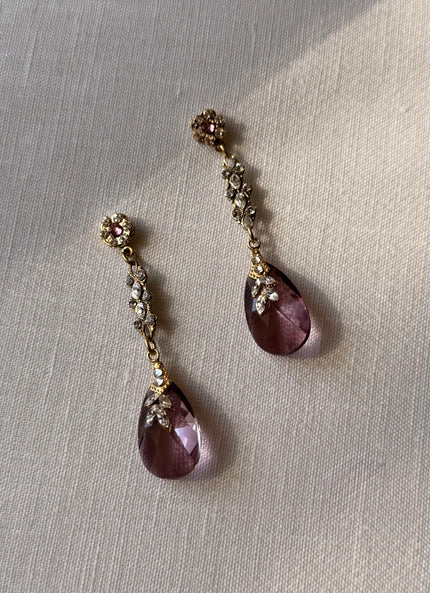 SOFT ROSÉ EARRINGS (ANTIQUE PINK)