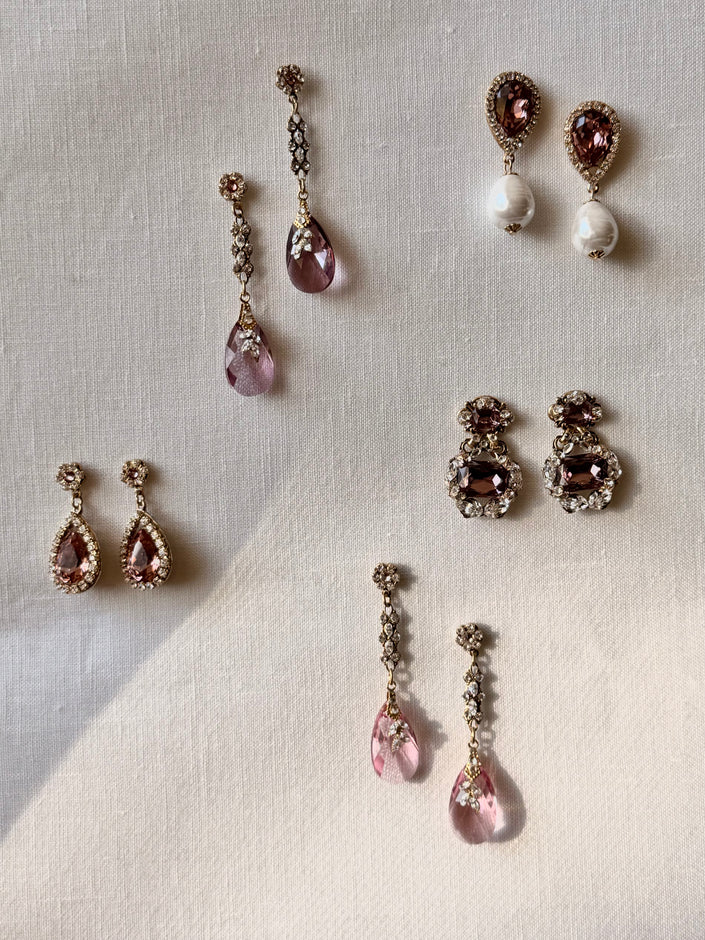 SOFT ROSÉ EARRINGS (ANTIQUE PINK)
