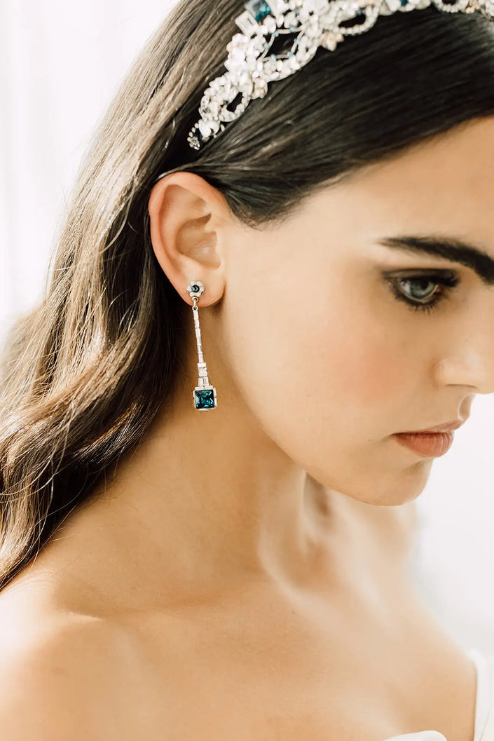 AHEAD EARRINGS