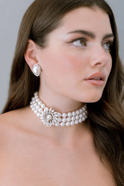 FEMININE MYSTIQUE PEARL CHOKER