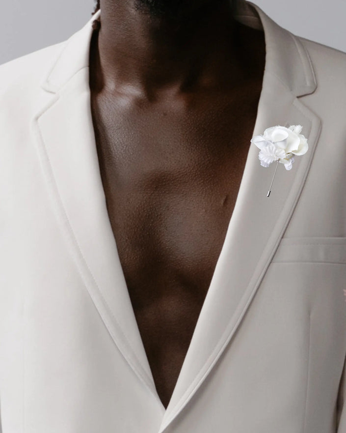 FINESSE LAPEL PIN