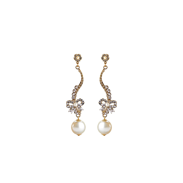 GENTLENESS EARRINGS