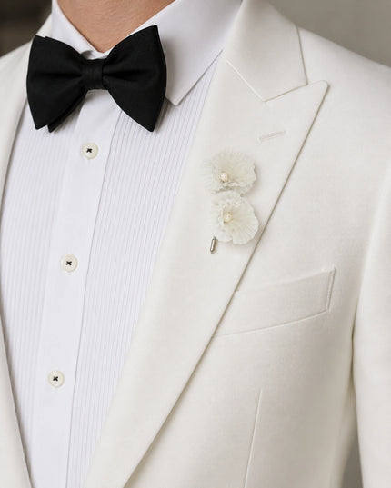 TONE LAPEL PIN