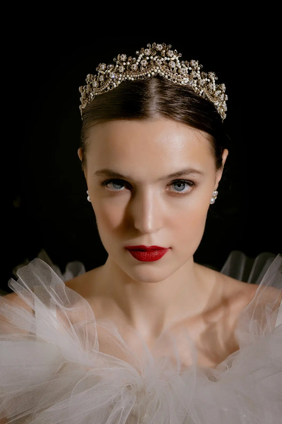 MIRANDA CROWN