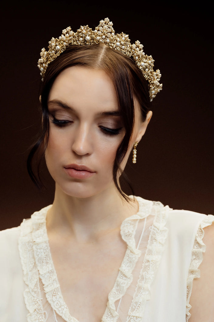EVANGELINE CROWN