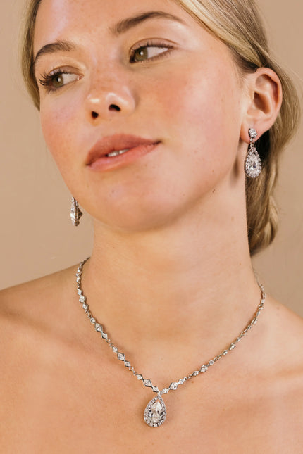 DULCET NECKLACE
