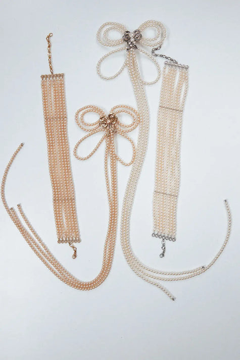 A LA MODE PEARL CHOKER