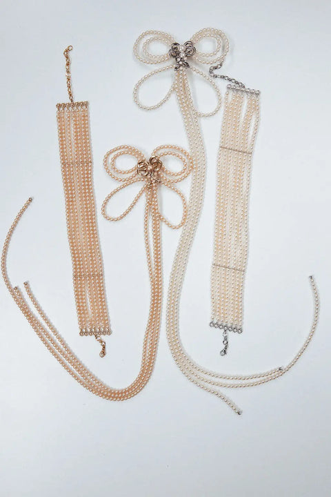 A LA MODE PEARL CHOKER
